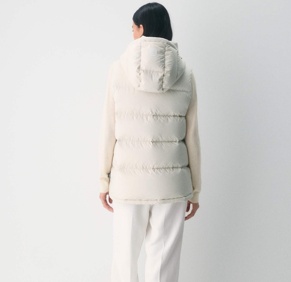 Aritzia The Super Puff™ LoHip Vest - cliMATTE™ - Picture 5 of 16